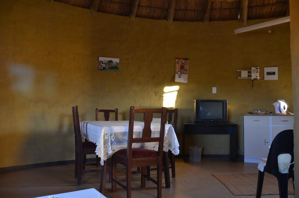 Bama Lodge Rietfontein Exterior photo